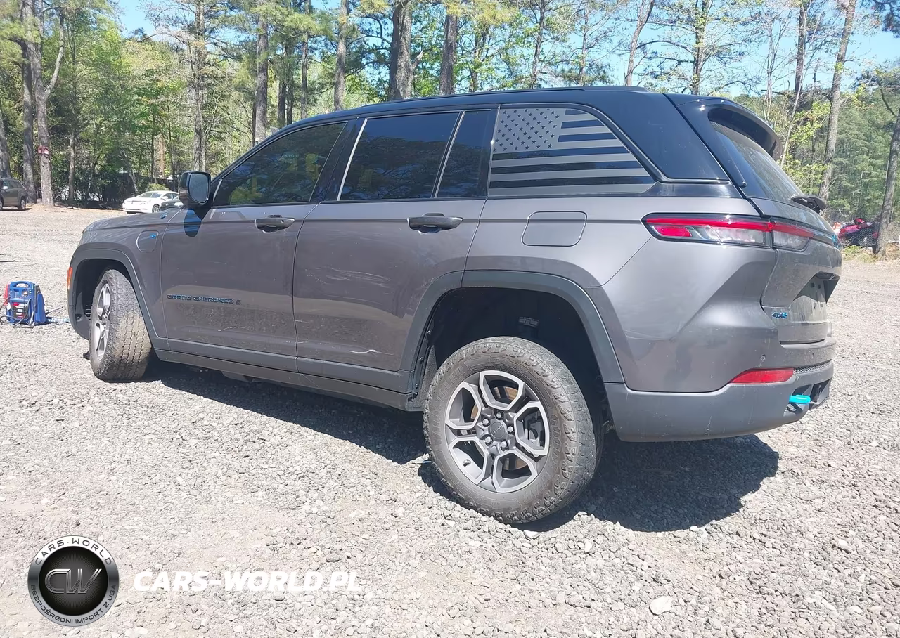 2022 Jeep Grand Cherokee 4Xe Trailhawk 4X4 VIN:1C4RJYC68N8761578 - 3