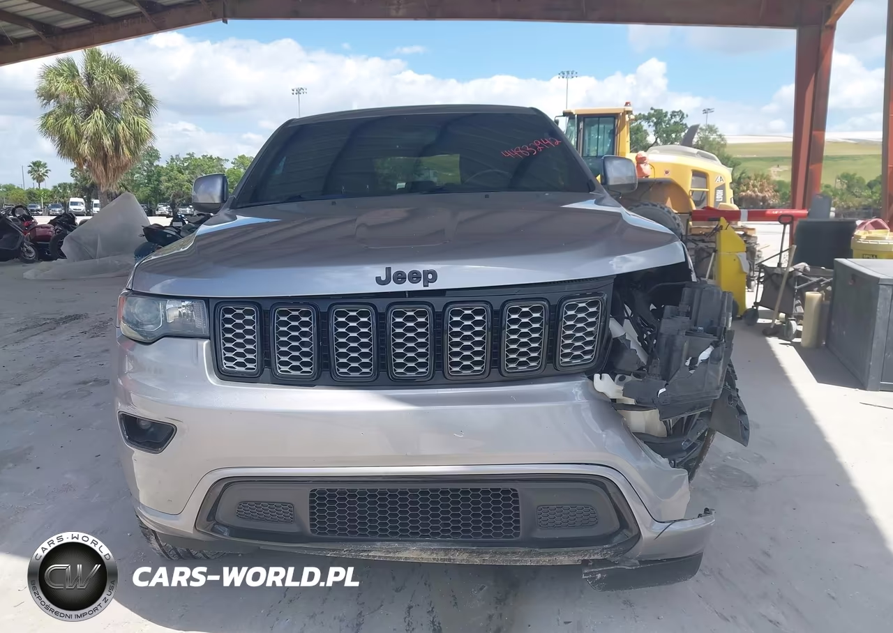 2020 Jeep Grand Cherokee Altitude 4X2 VIN:1C4RJEAG9LC161074 - 12