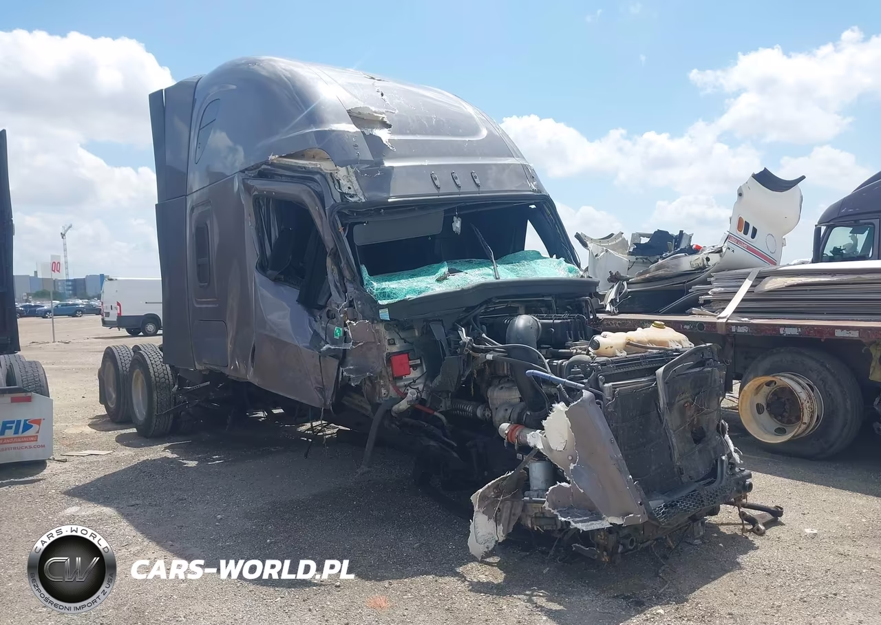 2020 Freightliner New Cascadia 126