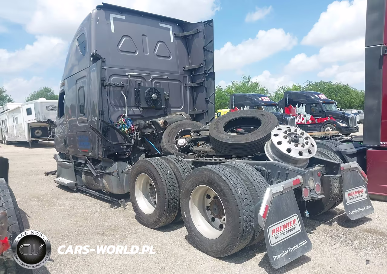 2020 Freightliner New Cascadia 126 VIN:3AKJHHDR9LSLP0299 - 3