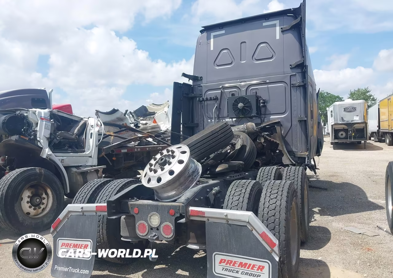 2020 Freightliner New Cascadia 126 VIN:3AKJHHDR9LSLP0299 - 4