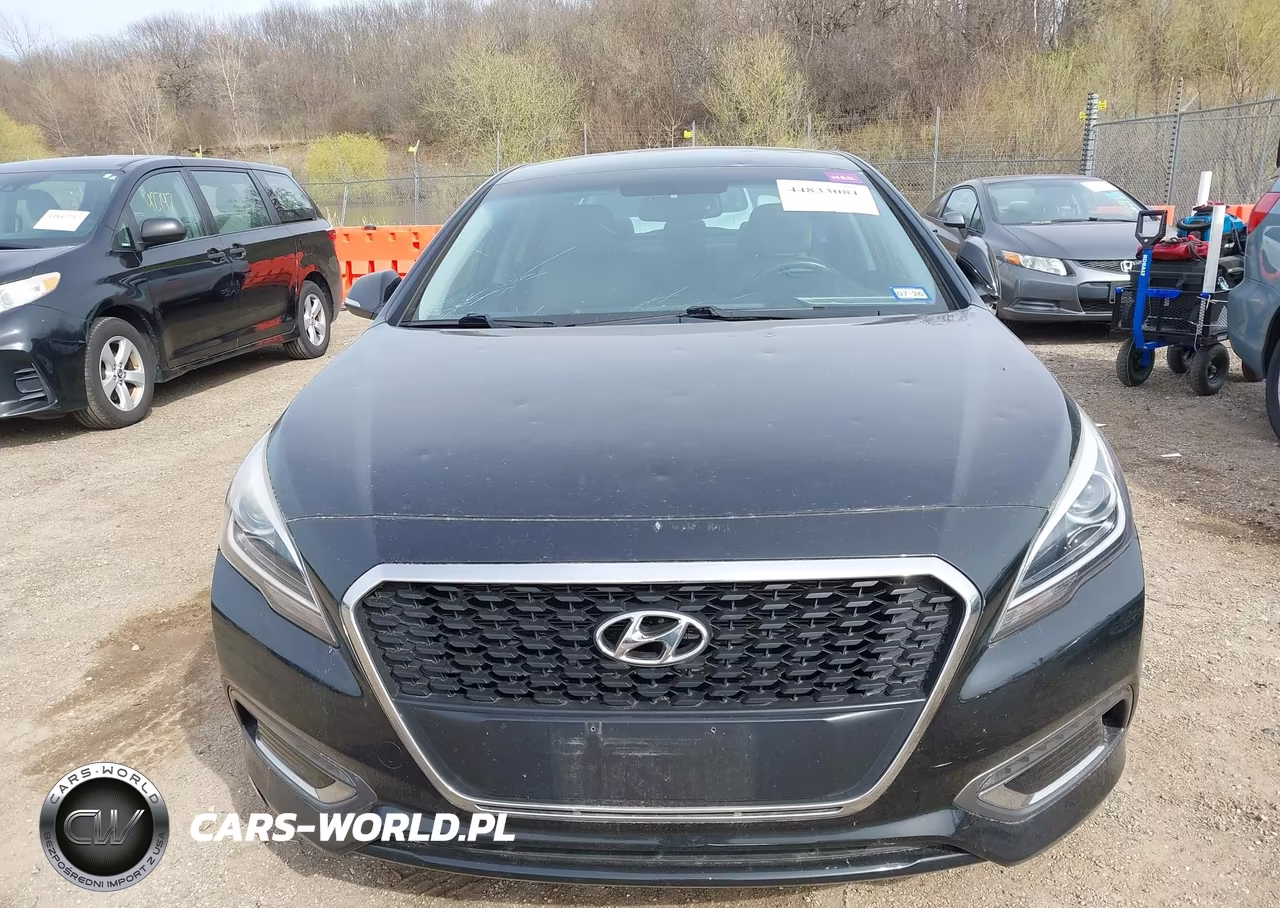 2017 Hyundai Sonata Hybrid Limited VIN:KMHE34L38HA071300 - 12
