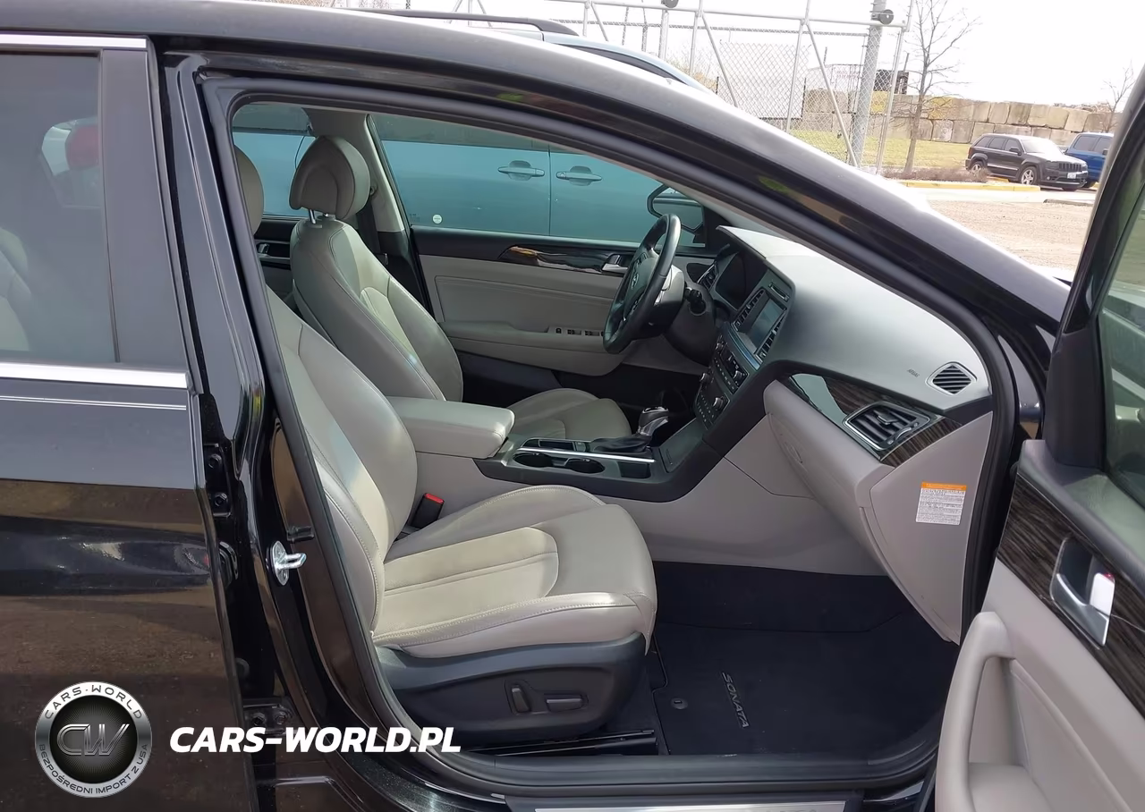 2017 Hyundai Sonata Hybrid Limited VIN:KMHE34L38HA071300 - 5