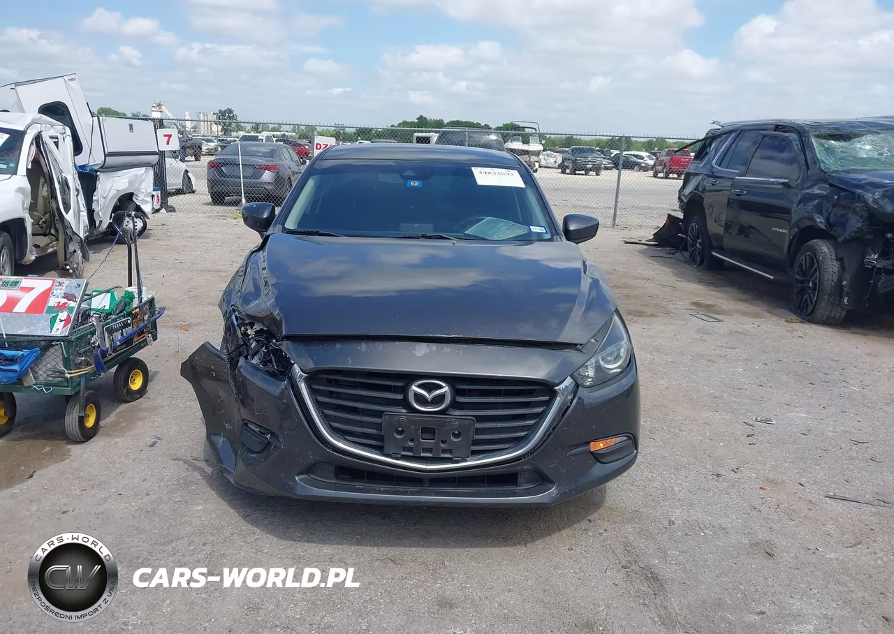 2018 Mazda Mazda3 Sport VIN:3MZBN1U7XJM250672 - 12