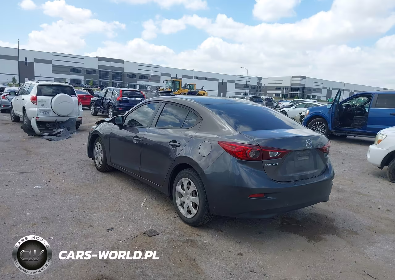 2018 Mazda Mazda3 Sport VIN:3MZBN1U7XJM250672 - 3
