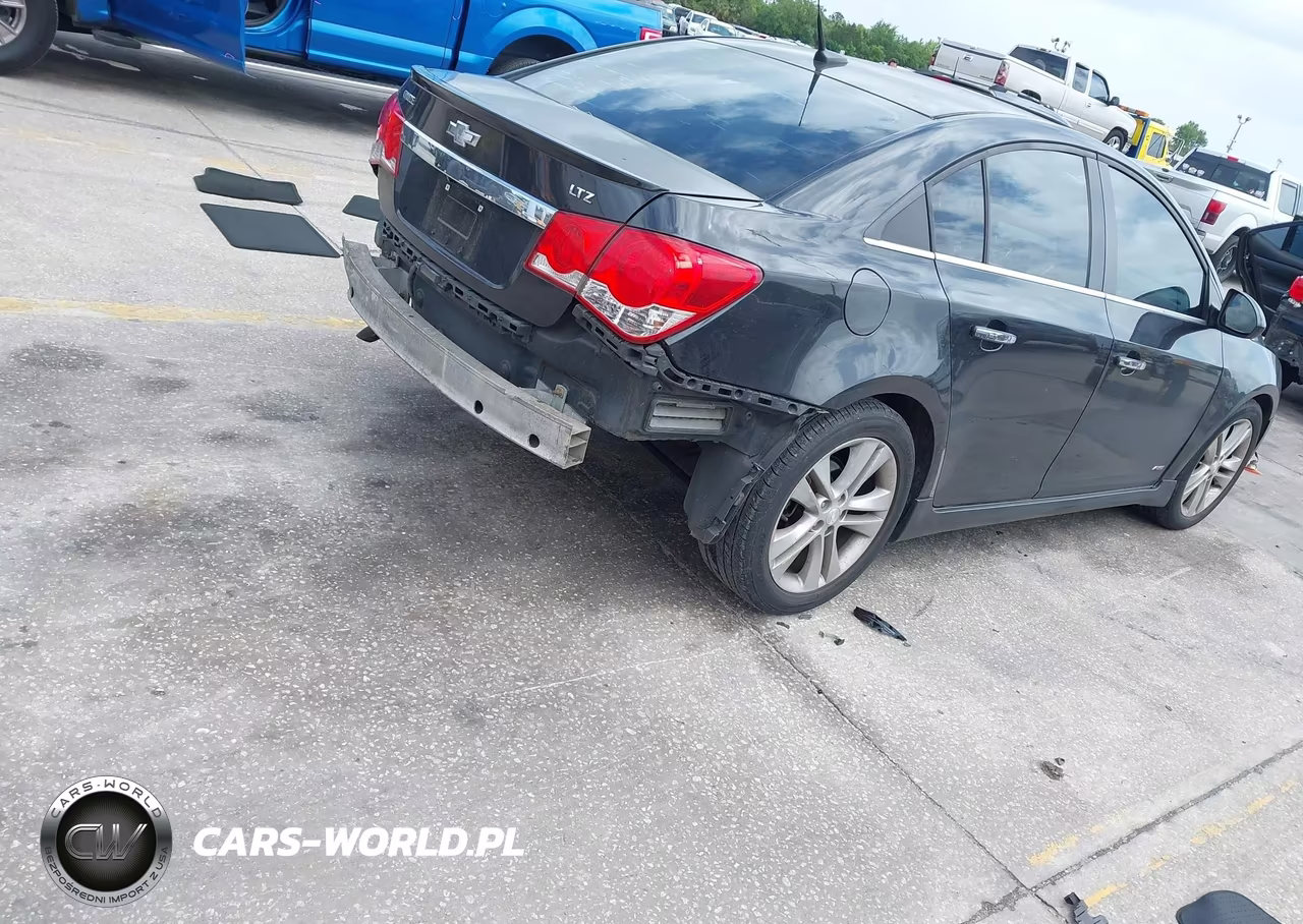 2013 Chevrolet Cruze Ltz VIN:1G1PG5SB2D7194669 - 4