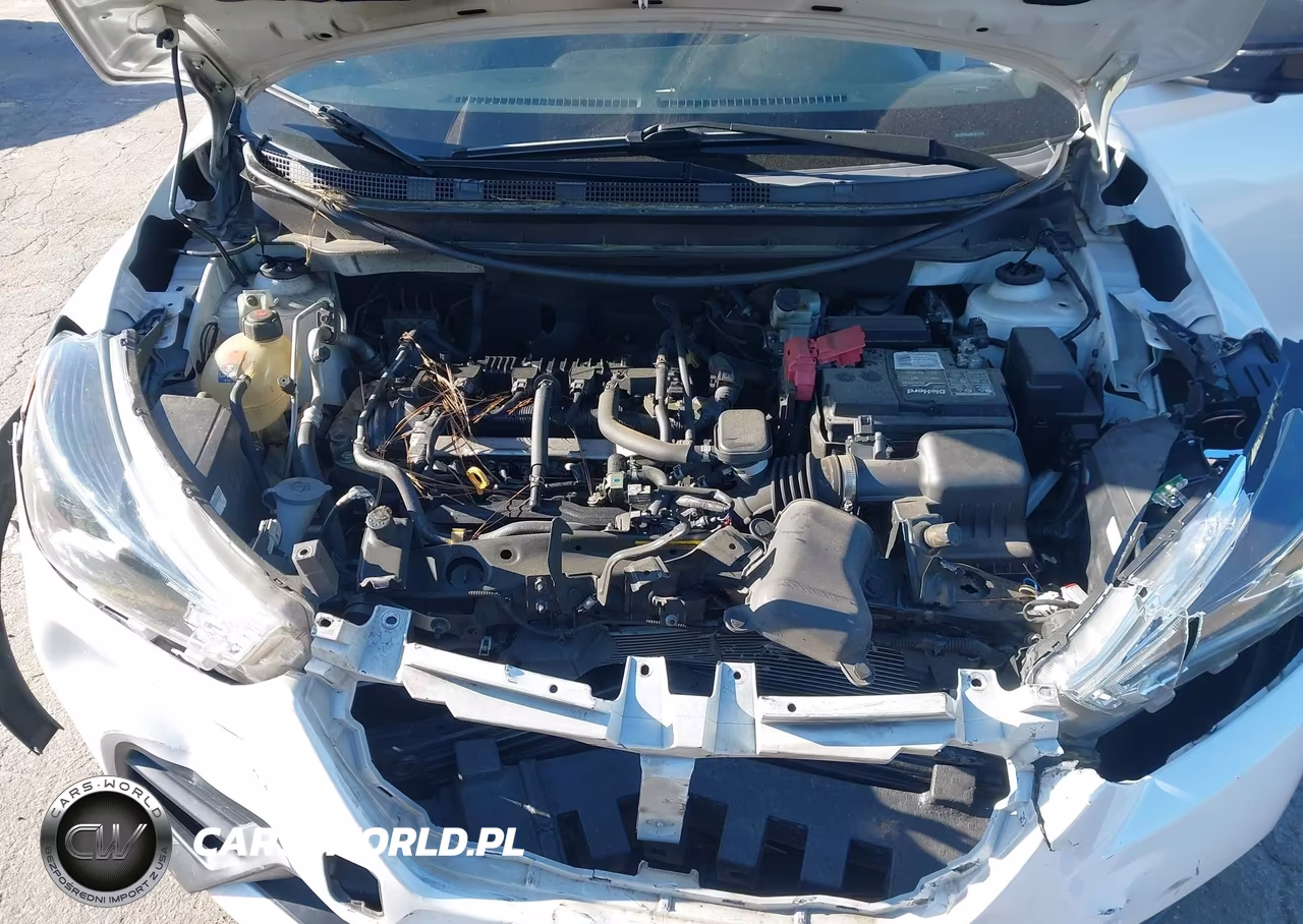 2019 Nissan Kicks Sr VIN:3N1CP5CU0KL511219 - 10