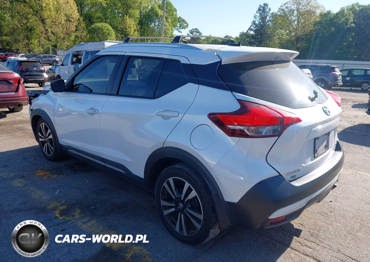 2019 Nissan Kicks Sr VIN:3N1CP5CU0KL511219 - 3