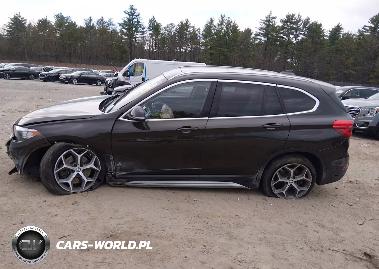 2018 BMW X1 xDrive28I VIN:WBXHT3C30J5F91099 - 14