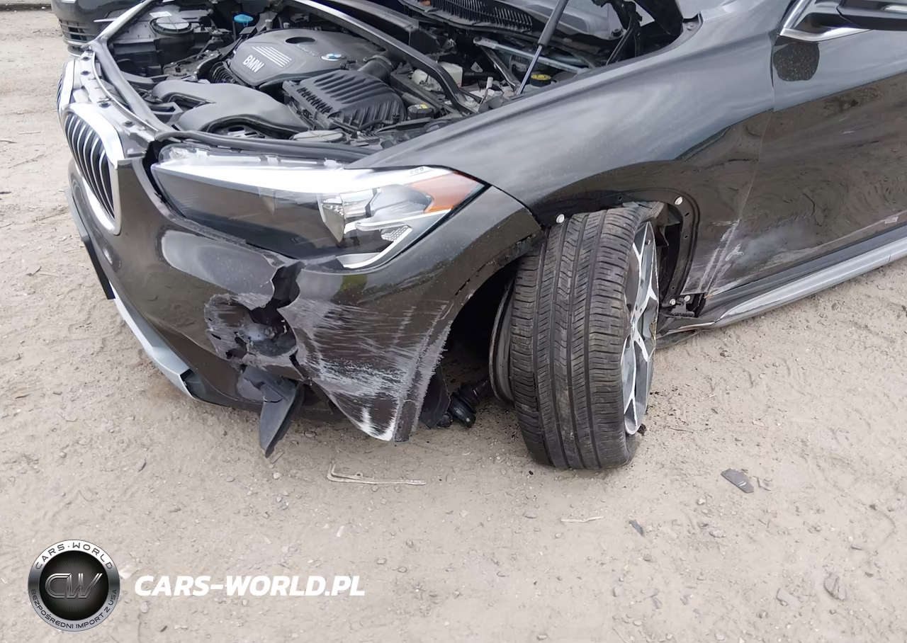2018 BMW X1 xDrive28I VIN:WBXHT3C30J5F91099 - 6