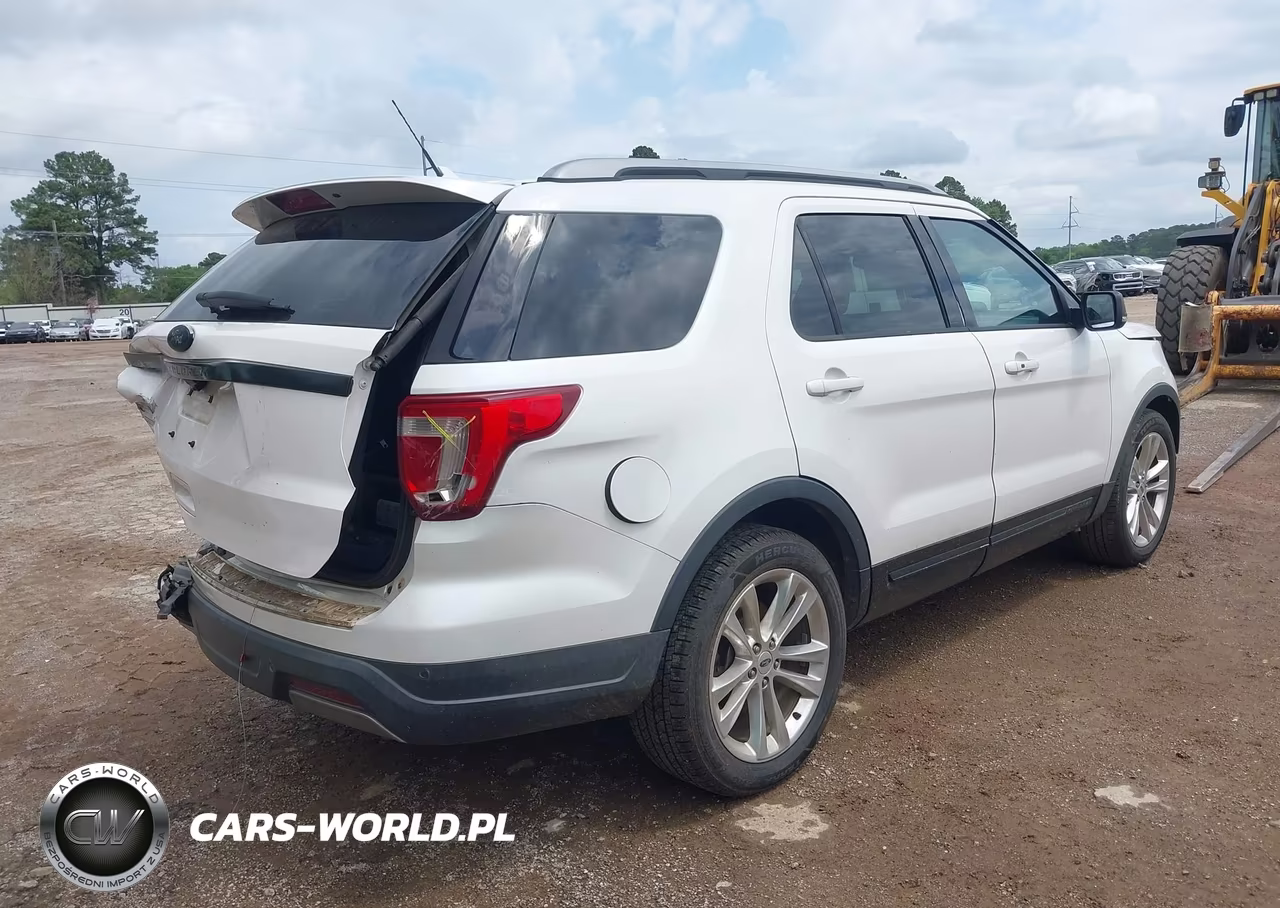 2019 Ford Explorer Xlt VIN:1FM5K7D85KGB38678 - 4