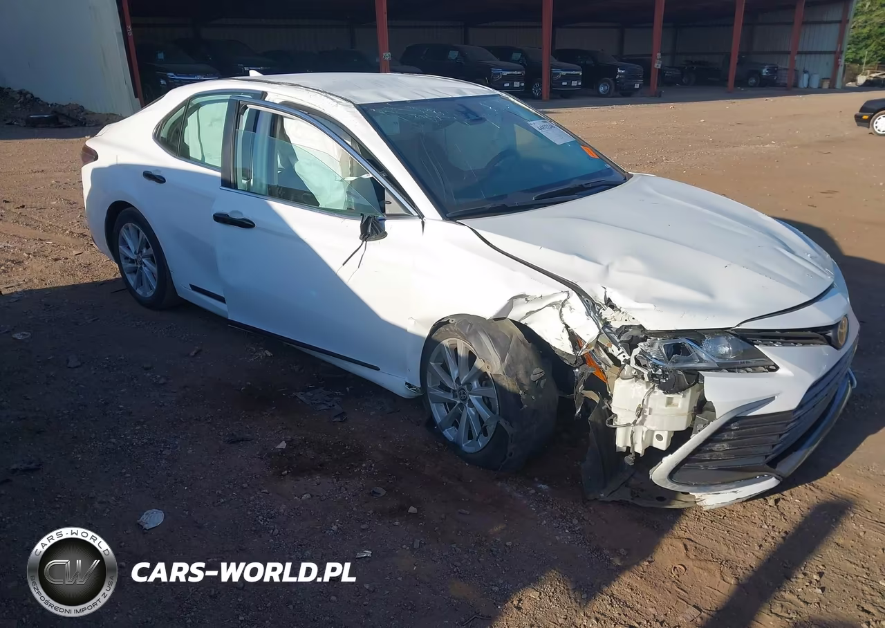2022 Toyota Camry Le