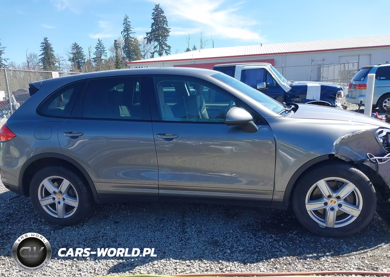 2011 Porsche Cayenne VIN:WP1AA2A24BLA08227 - 13