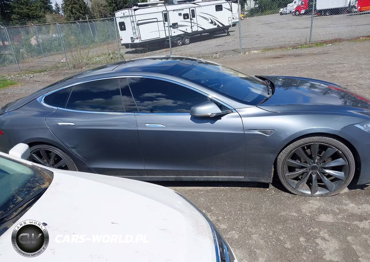 2013 Tesla Model S VIN:5YJSA1CN4DFP13610 - 12
