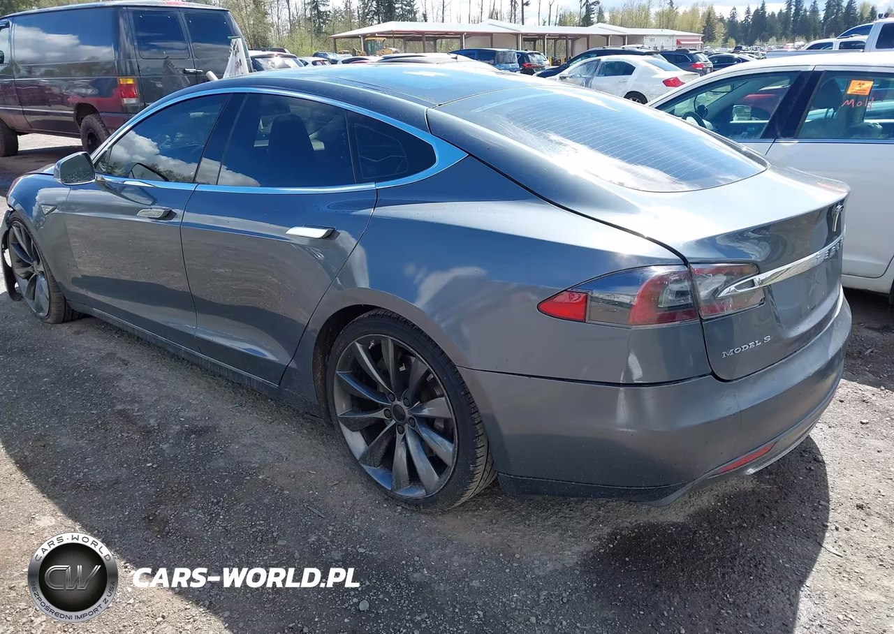 2013 Tesla Model S VIN:5YJSA1CN4DFP13610 - 3
