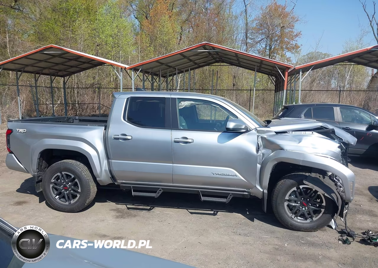 2025 Toyota Tacoma Trd Sport VIN:3TMLB5JN3SM107171 - 13