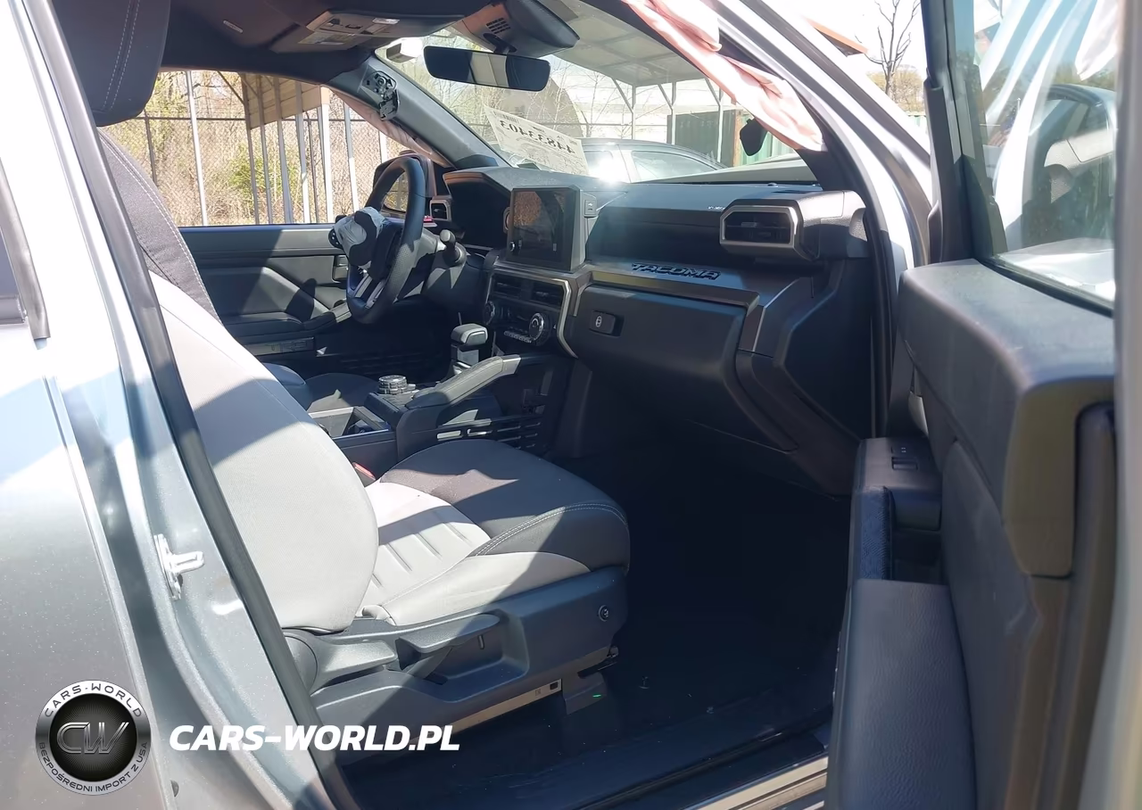 2025 Toyota Tacoma Trd Sport VIN:3TMLB5JN3SM107171 - 5