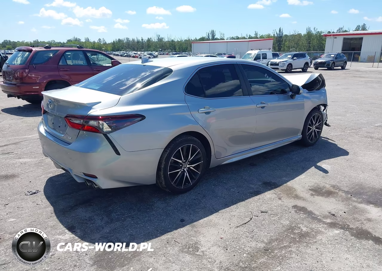 2021 Toyota Camry Se VIN:4T1T11AK6MU486615 - 4
