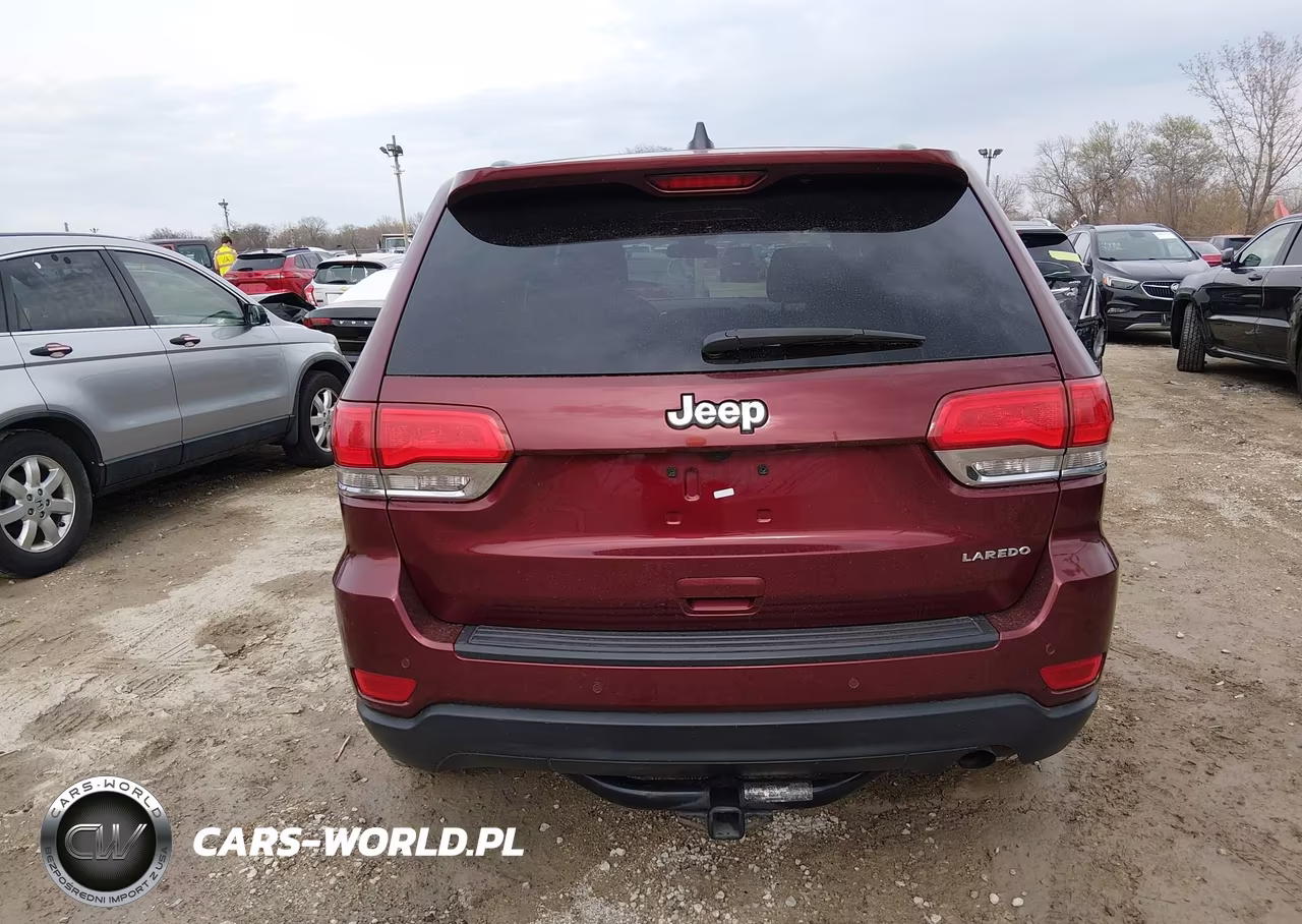 2018 Jeep Grand Cherokee Laredo 4X2 VIN:1C4RJEAG8JC260403 - 17