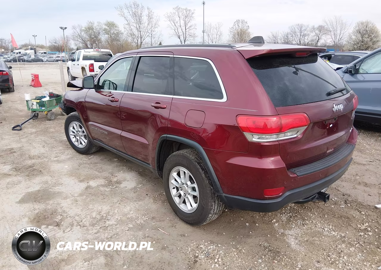 2018 Jeep Grand Cherokee Laredo 4X2 VIN:1C4RJEAG8JC260403 - 3