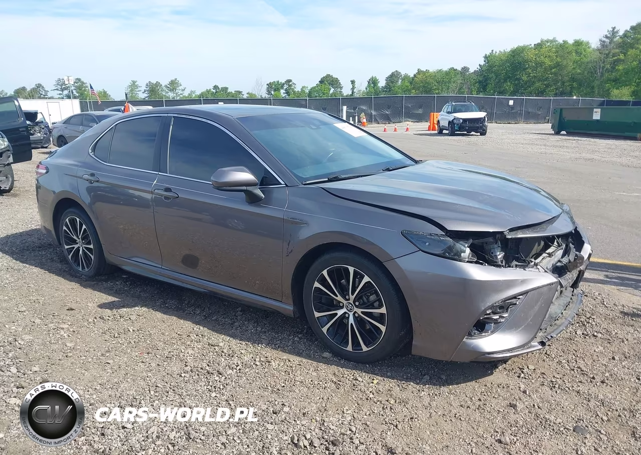 2020 Toyota Camry Se