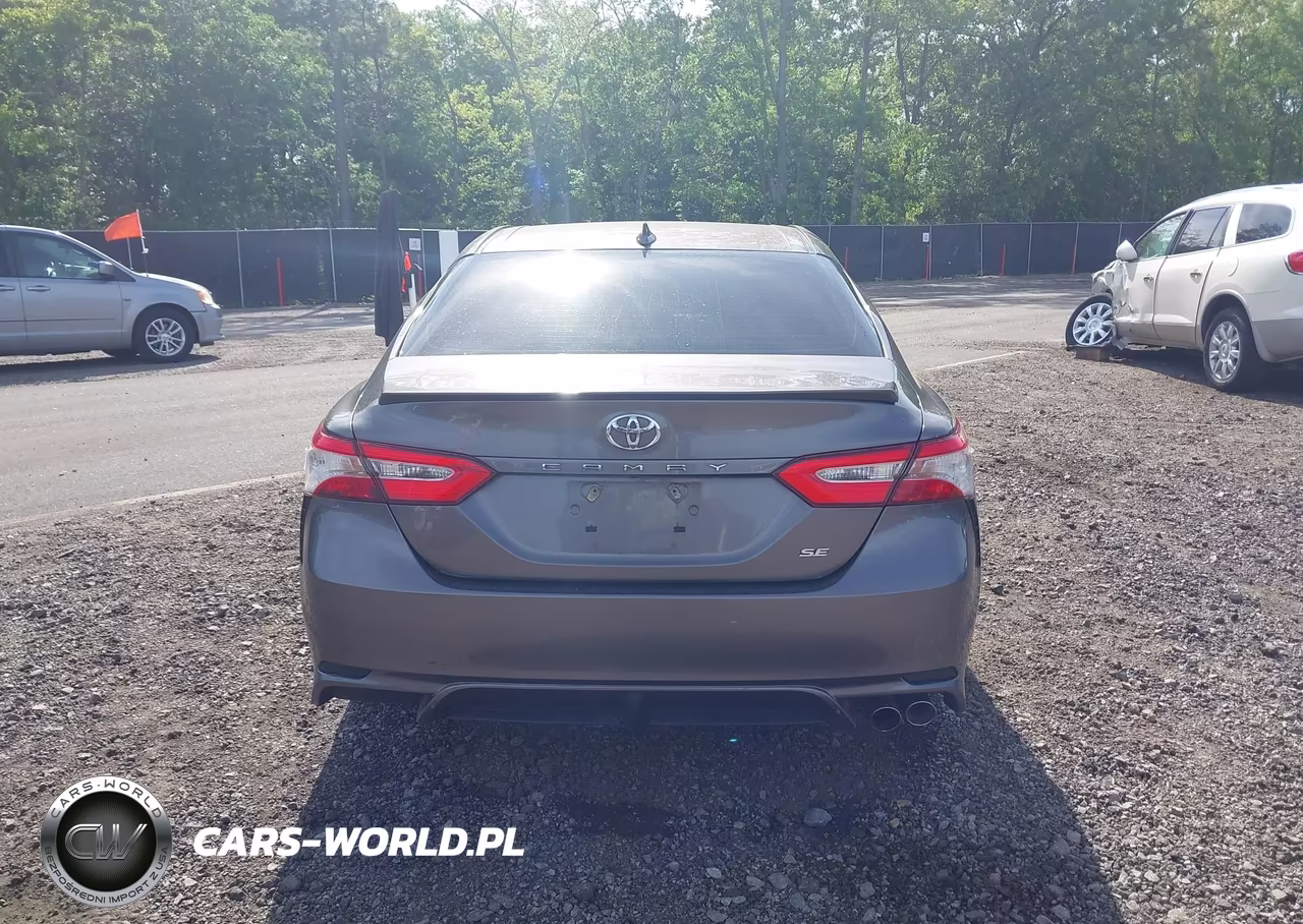 2020 Toyota Camry Se VIN:4T1G11AK0LU917417 - 17