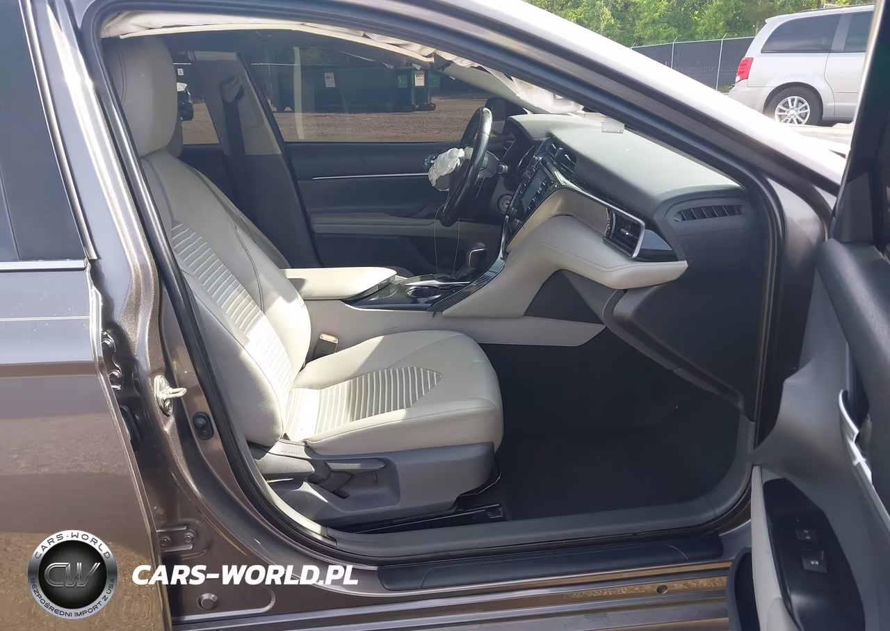 2020 Toyota Camry Se VIN:4T1G11AK0LU917417 - 5