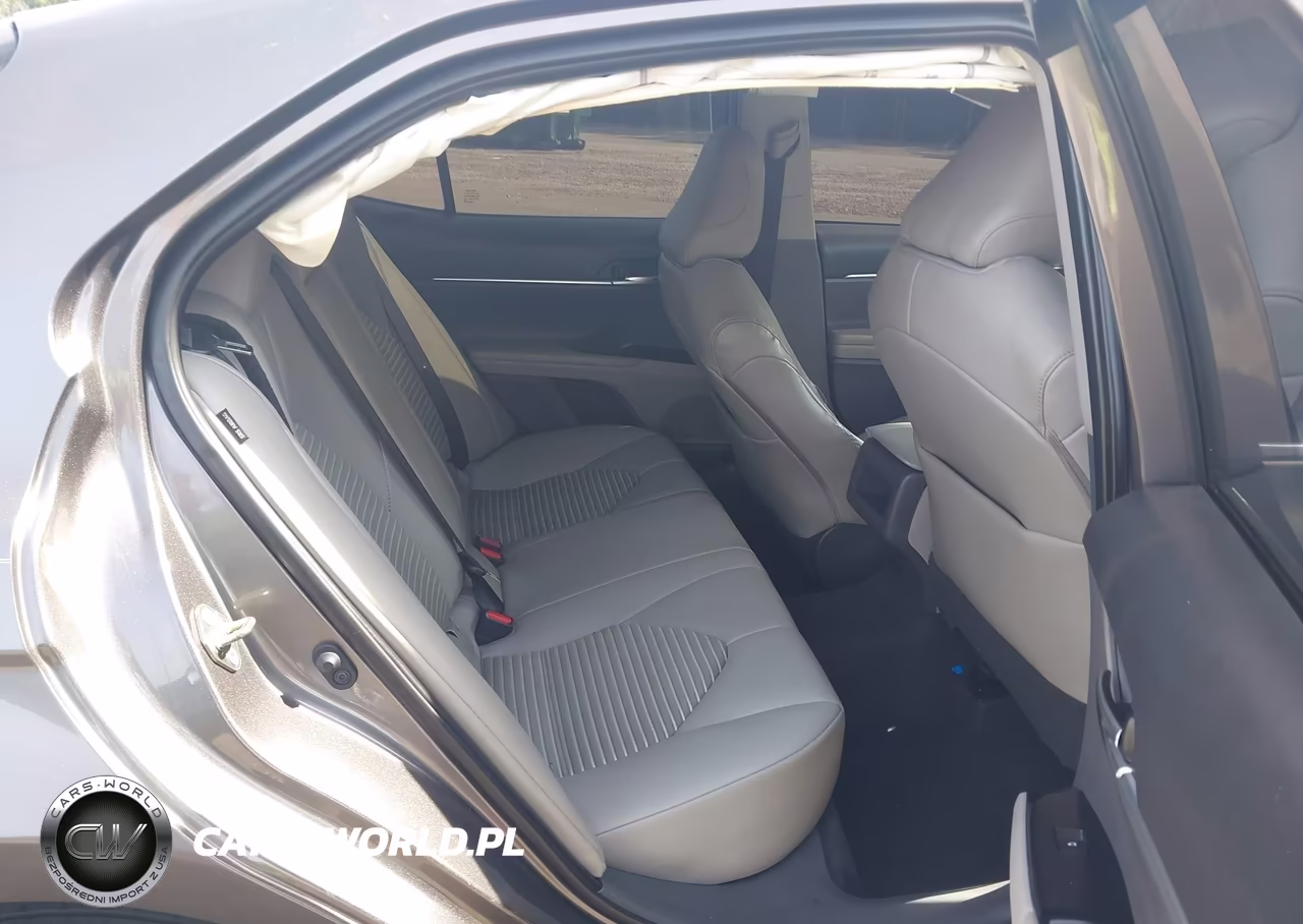 2020 Toyota Camry Se VIN:4T1G11AK0LU917417 - 8