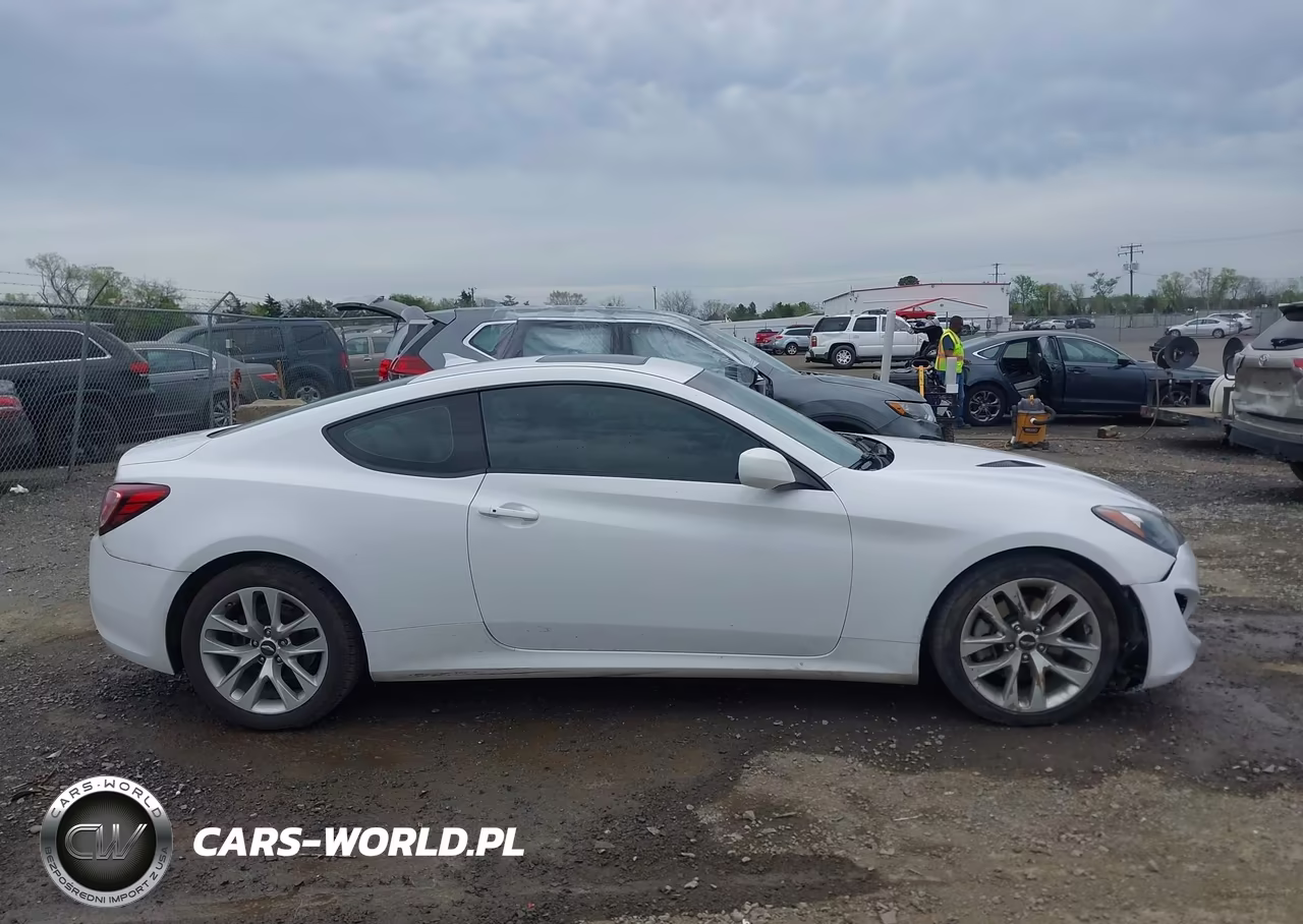 2013 Hyundai Genesis 2.0T Premium VIN:KMHHT6KD4DU086453 - 13
