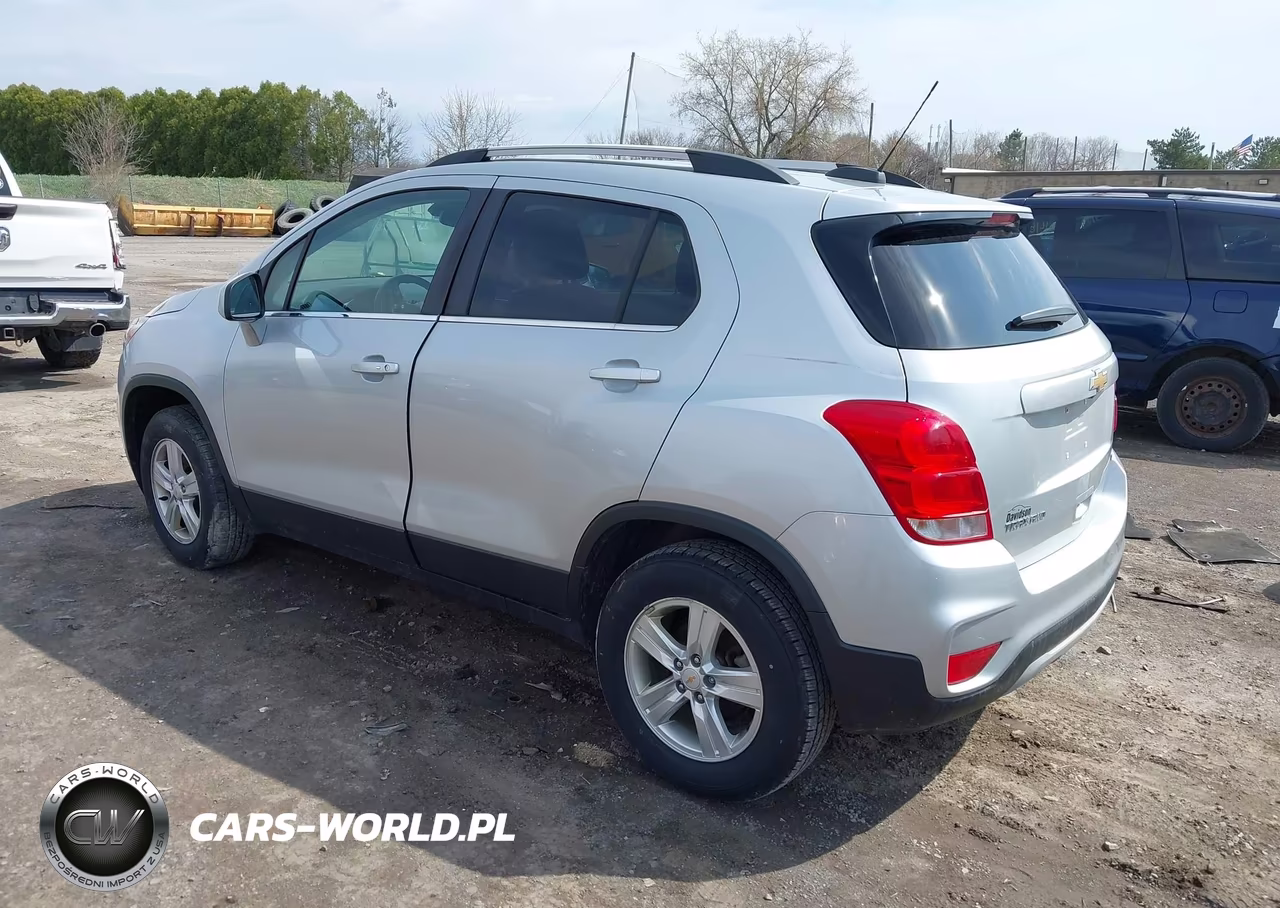 2020 Chevrolet Trax Awd Lt VIN:KL7CJPSB3LB323238 - 3