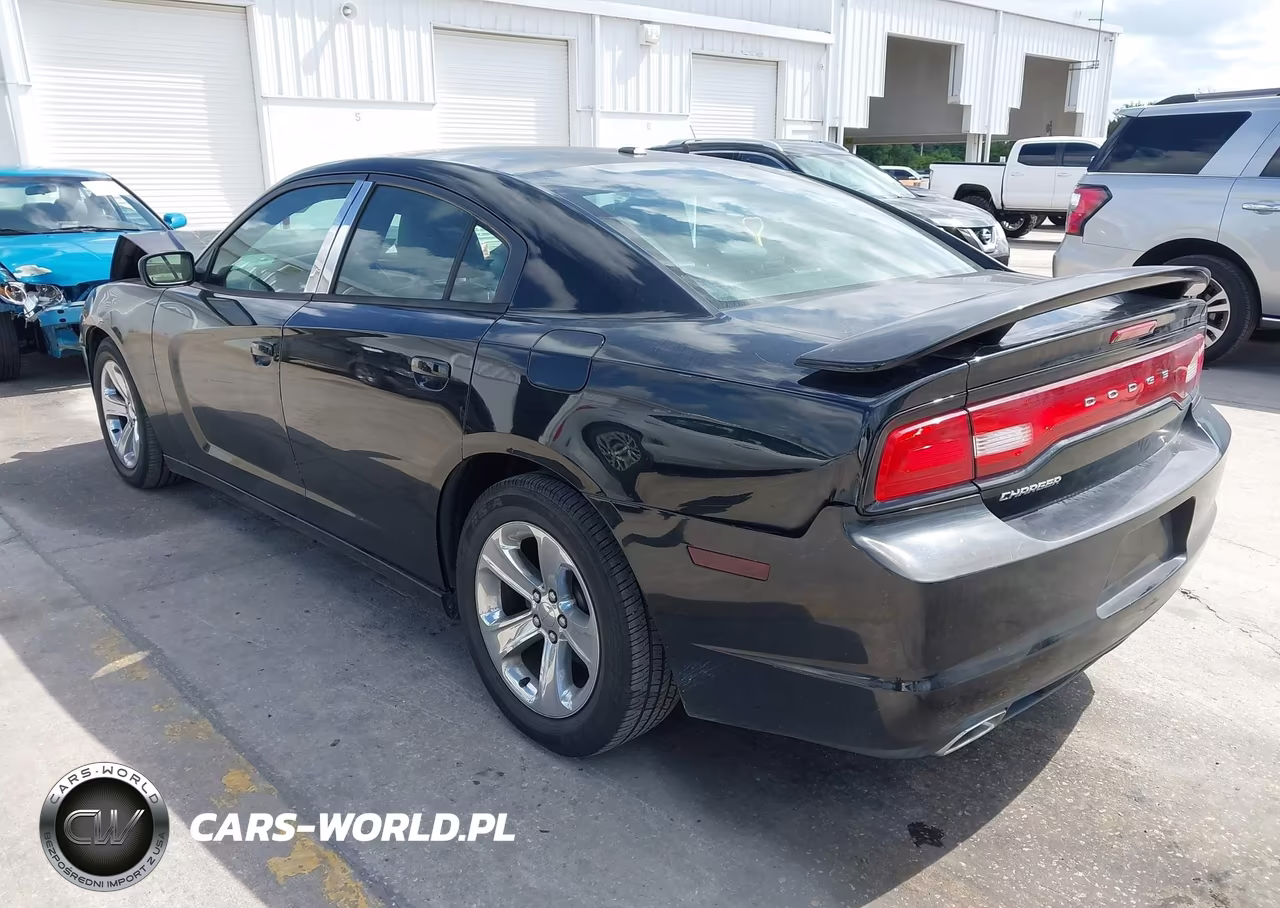 2013 Dodge Charger Sxt Plus VIN:2C3CDXHG5DH560775 - 3