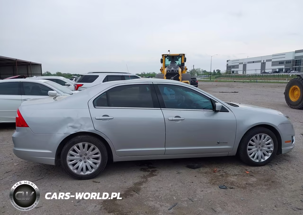 2010 Ford Fusion Hybrid VIN:3FADP0L39AR133799 - 13