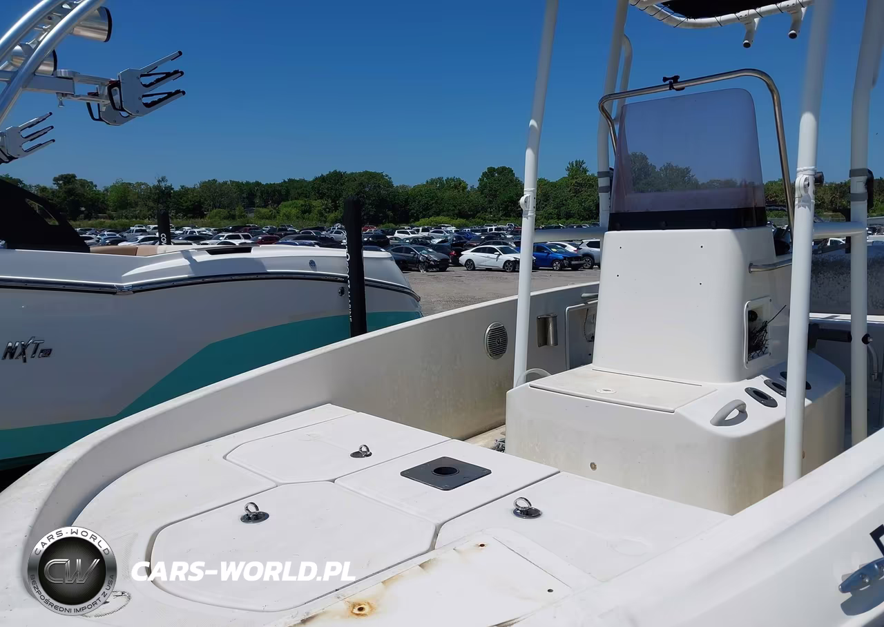 2019 Brunswick Family Boat Co Boat VIN:BLBX3304B919 - 5