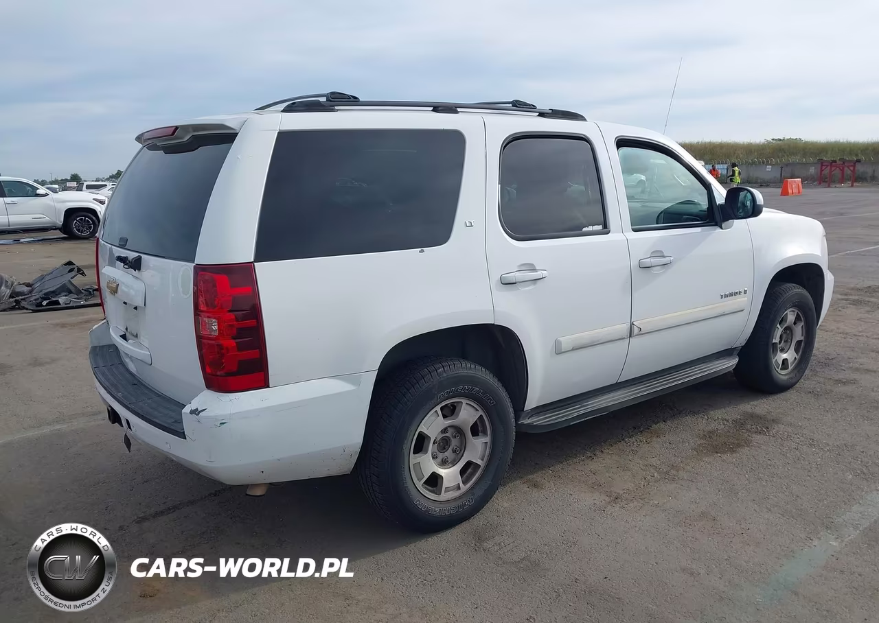 2007 Chevrolet Tahoe Lt VIN:1GNFC13027R182879 - 4