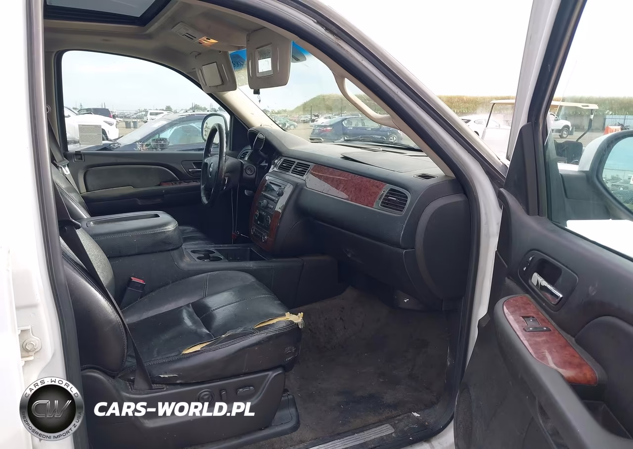 2007 Chevrolet Tahoe Lt VIN:1GNFC13027R182879 - 5