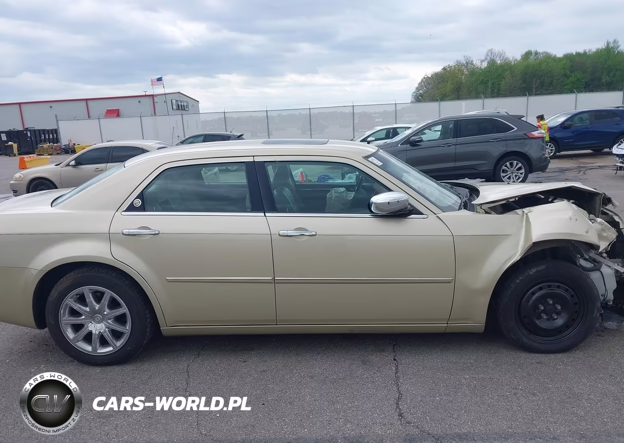 2010 Chrysler 300 Limited VIN:2C3CA3CV6AH148416 - 13