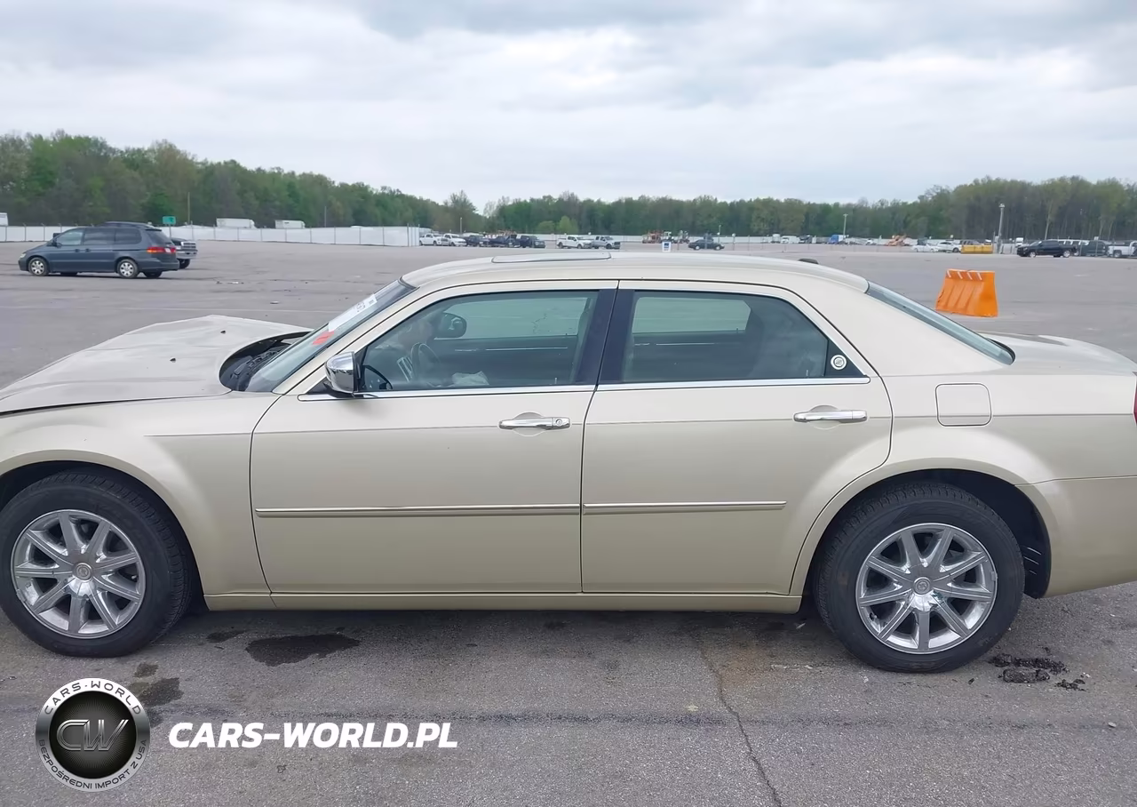 2010 Chrysler 300 Limited VIN:2C3CA3CV6AH148416 - 14