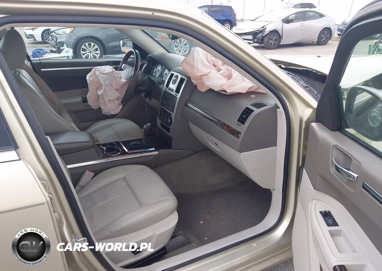 2010 Chrysler 300 Limited VIN:2C3CA3CV6AH148416 - 5