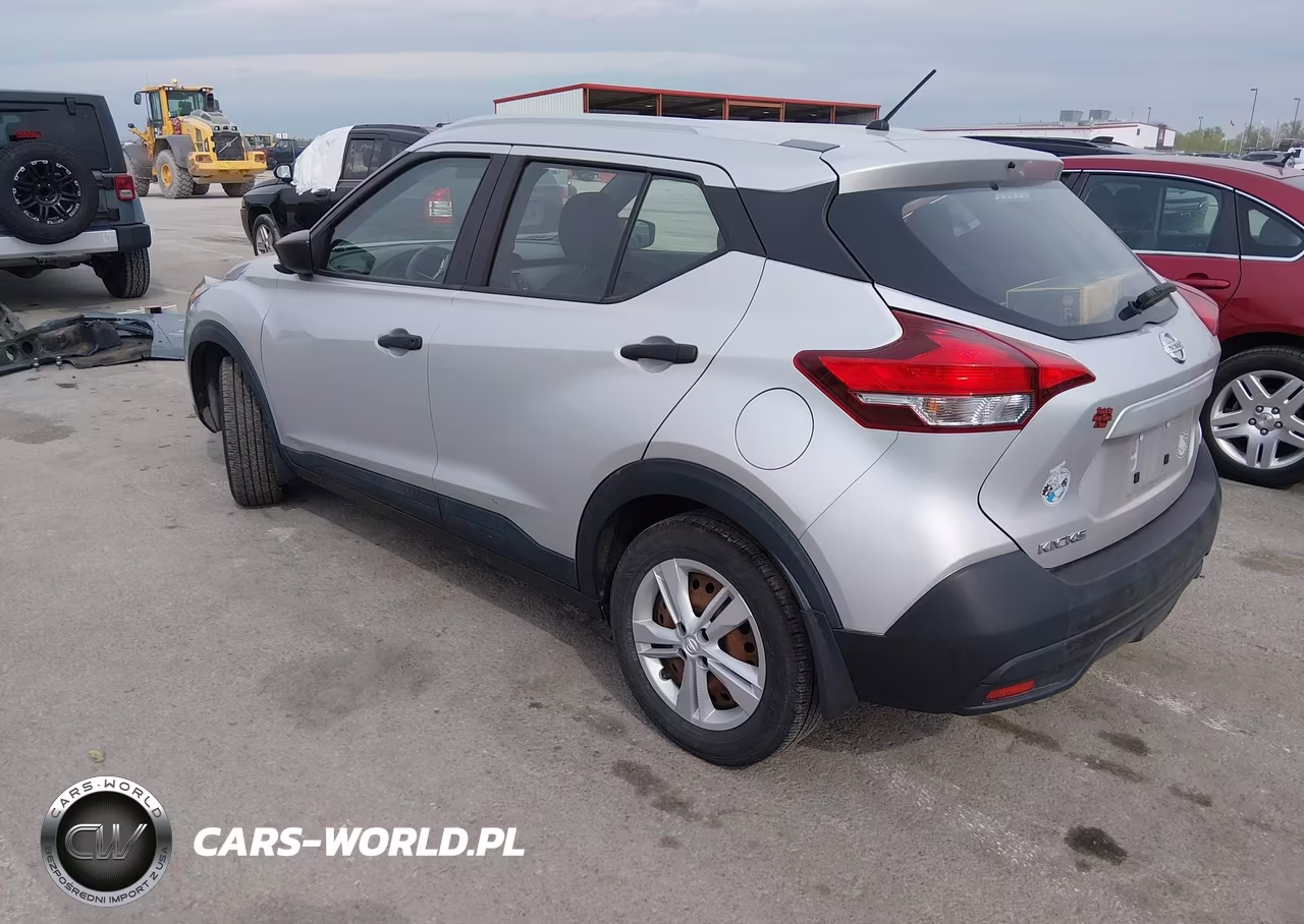 2018 Nissan Kicks S VIN:3N1CP5CU6JL500434 - 3