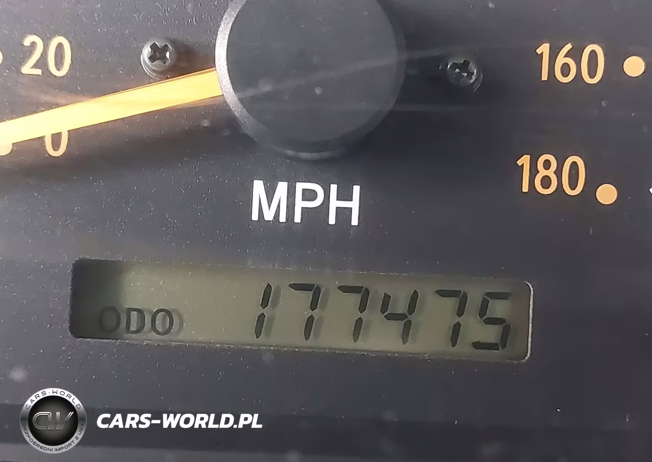 2001 Toyota Tundra Sr5 V8 VIN:5TBBT44131S156504 - 15