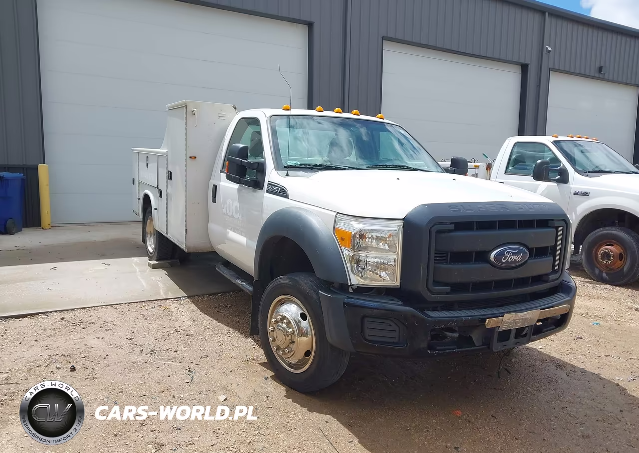 2015 Ford F-450 Chassis Xl