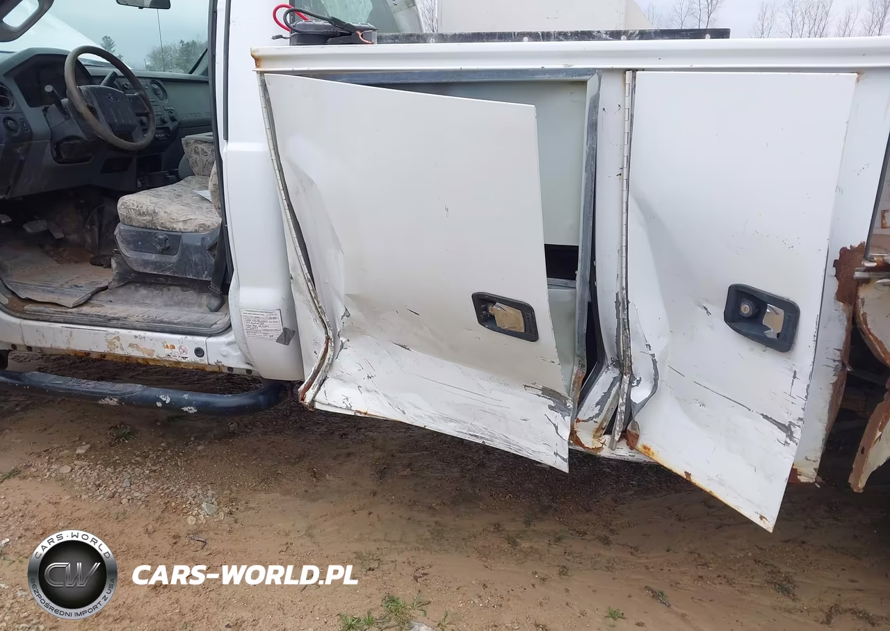 2015 Ford F-450 Chassis Xl VIN:1FDUF4GY0FEA53369 - 13