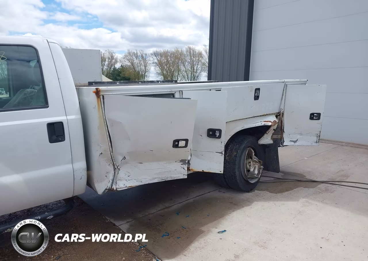 2015 Ford F-450 Chassis Xl VIN:1FDUF4GY0FEA53369 - 17