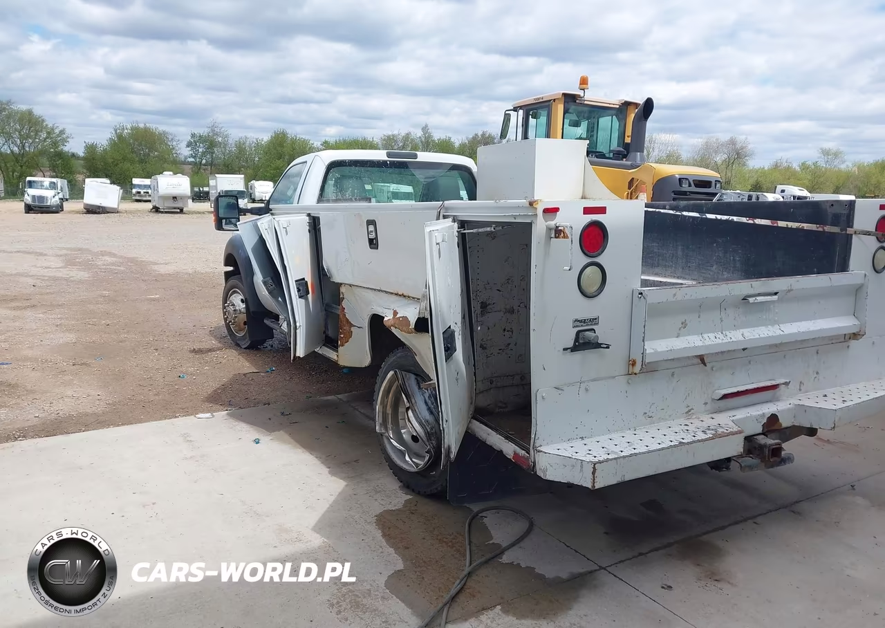 2015 Ford F-450 Chassis Xl VIN:1FDUF4GY0FEA53369 - 3