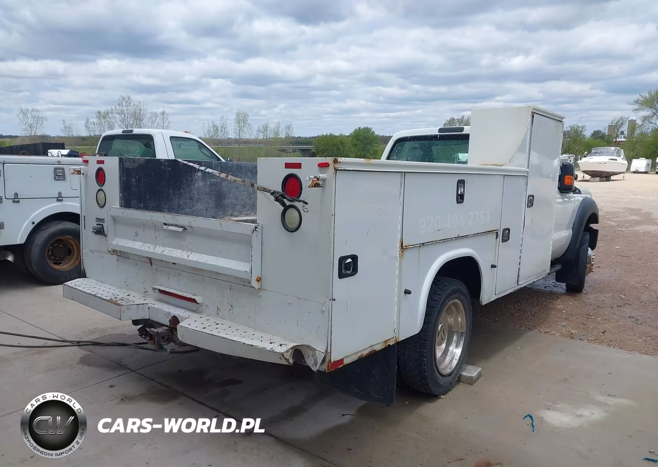 2015 Ford F-450 Chassis Xl VIN:1FDUF4GY0FEA53369 - 4