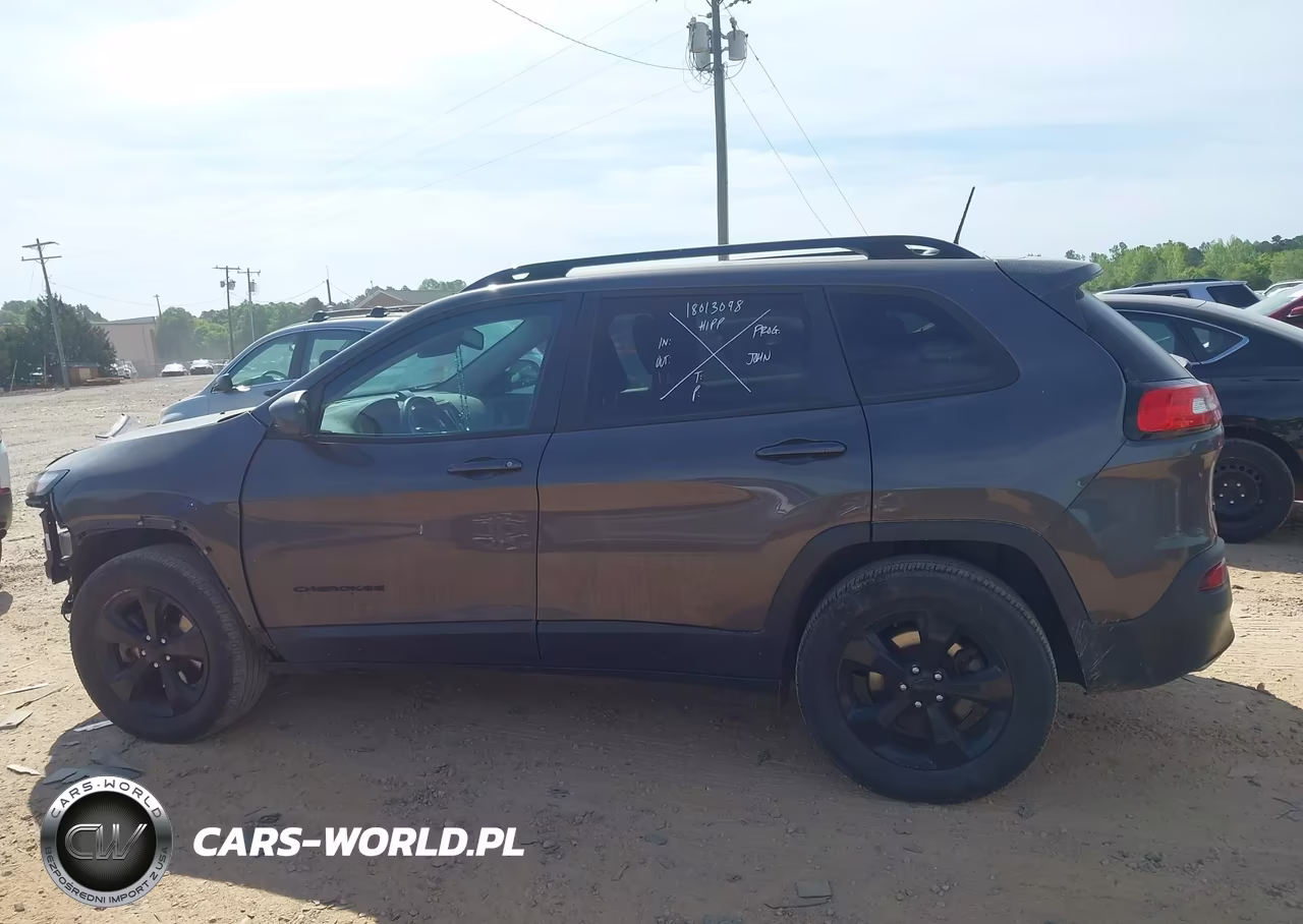 2018 Jeep Cherokee Latitude 4X4 VIN:1C4PJMCX9JD515262 - 14