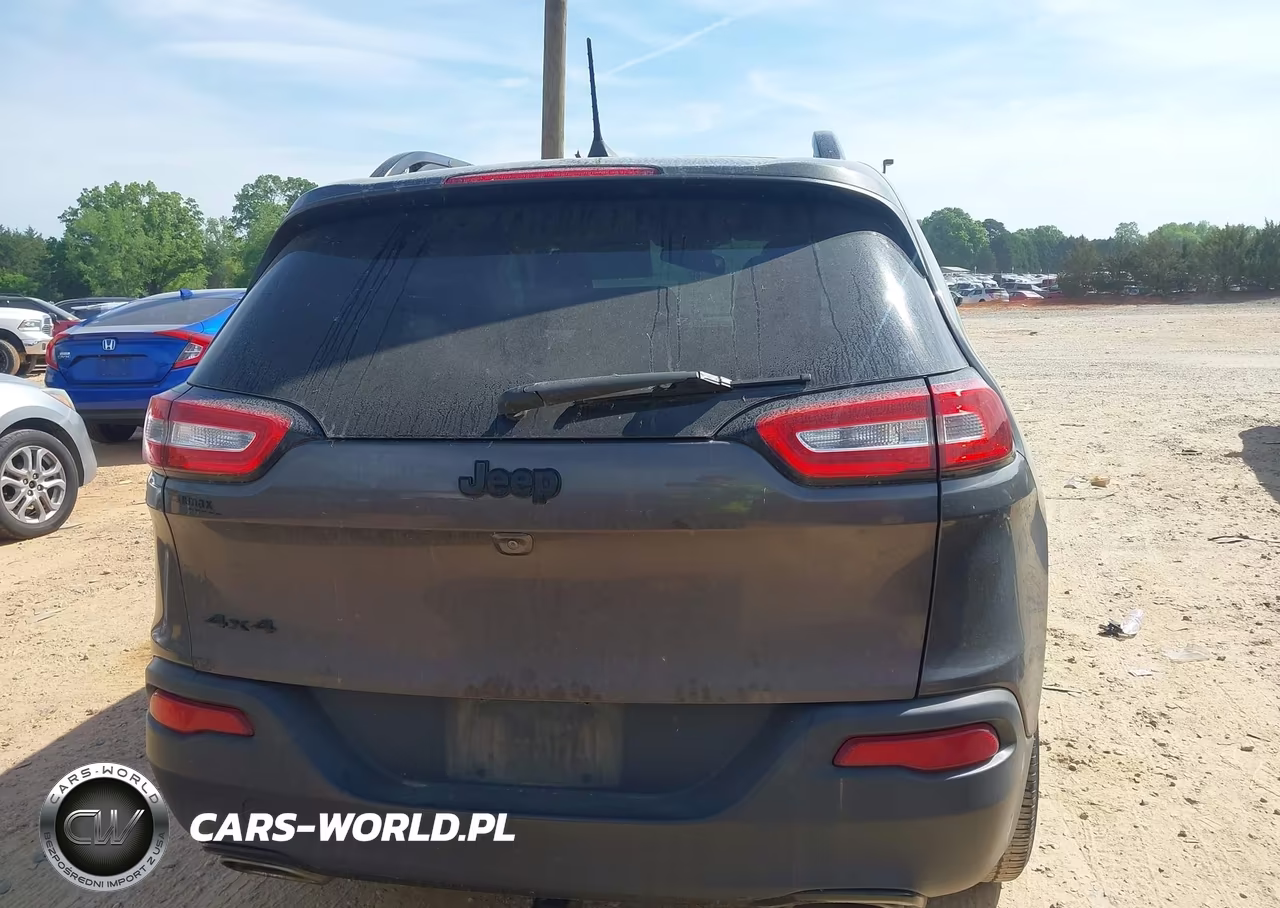 2018 Jeep Cherokee Latitude 4X4 VIN:1C4PJMCX9JD515262 - 16