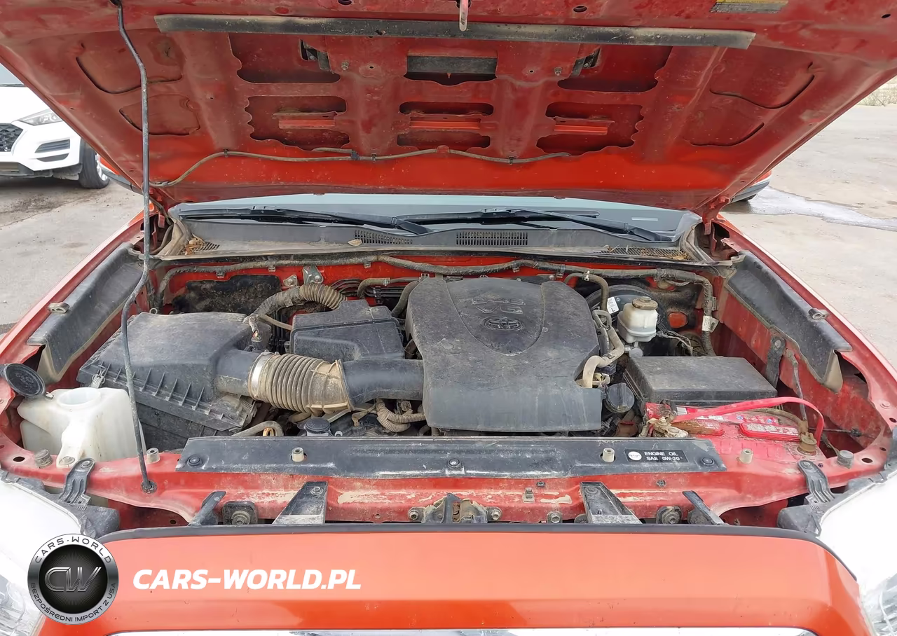2018 Toyota Tacoma Trd Sport VIN:3TMCZ5AN4JM181693 - 10