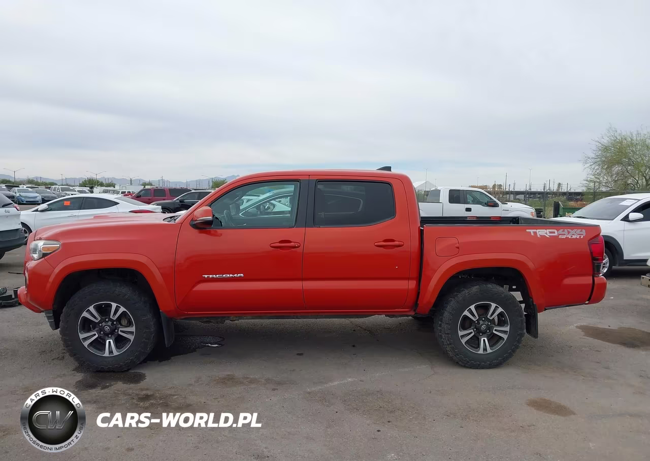 2018 Toyota Tacoma Trd Sport VIN:3TMCZ5AN4JM181693 - 14