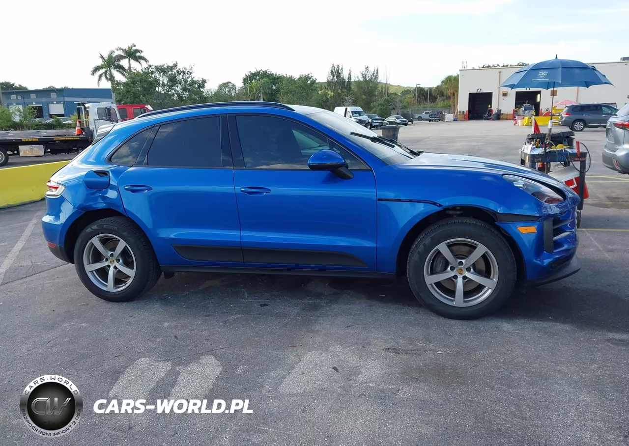 2020 Porsche Macan VIN:WP1AA2A5XLLB01443 - 13